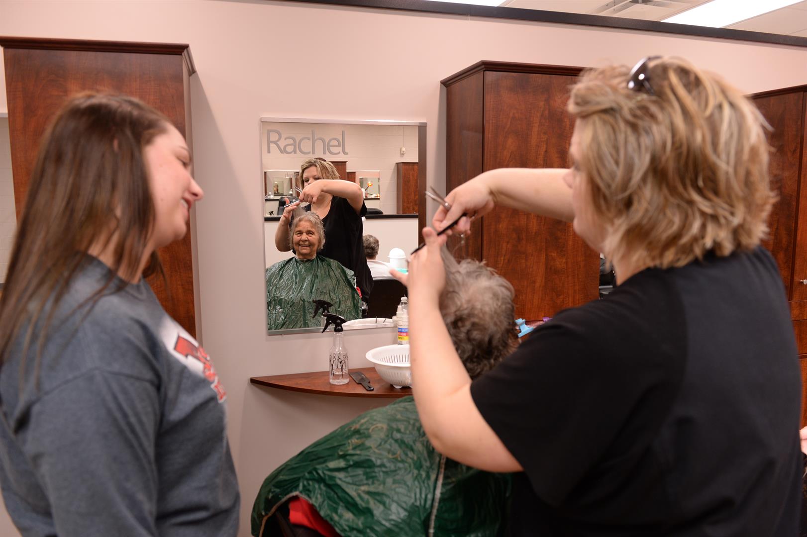 Course in Hairstyling, Cosmetics and Beautification